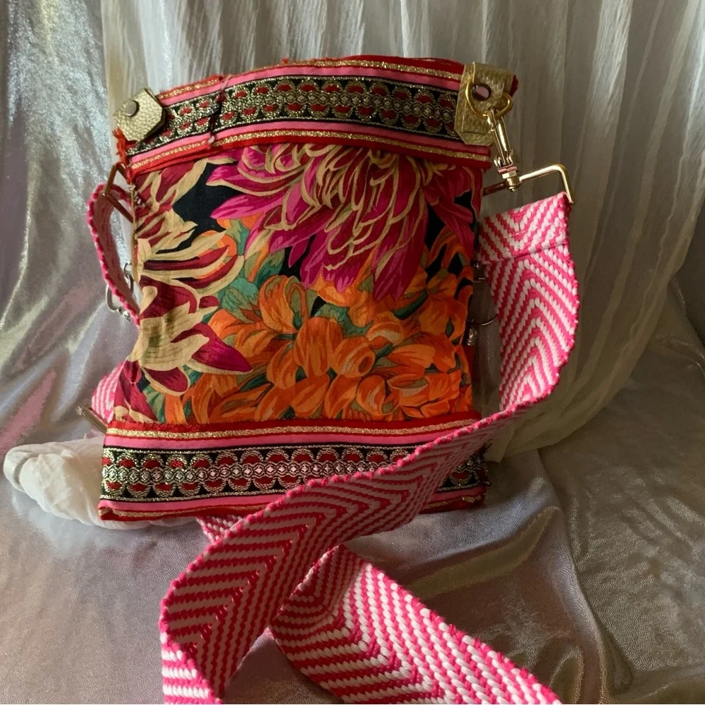Embroidered Gold and Pink Crossbody Bag. Upcycled - Picture 3 of 8